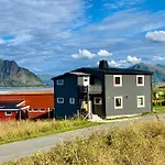 Midnight Sun Paradise Lofoten Сasa de vacaciones Bostad