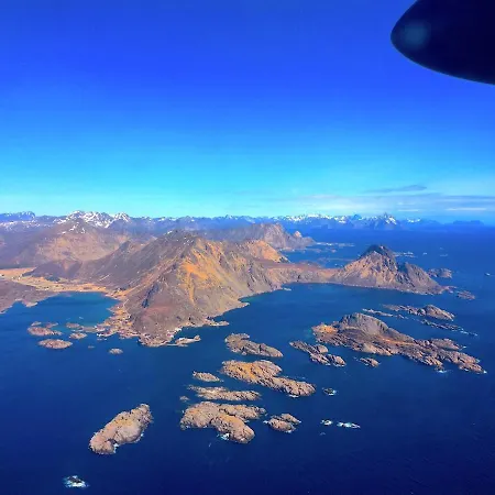 Midnight Sun Paradise Lofoten Bostad