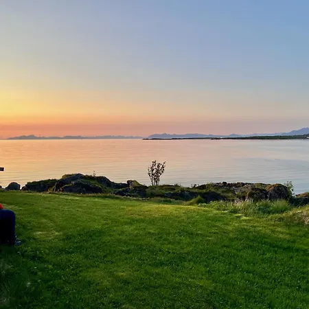 Midnight Sun Paradise Lofoten Feriehus