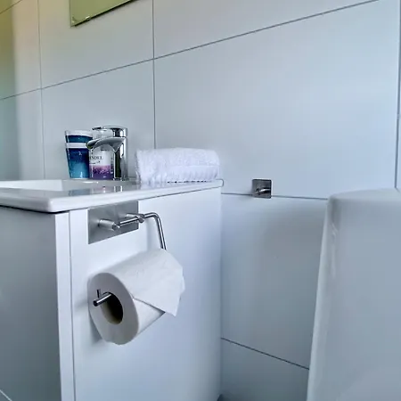 Midnight Sun Paradise Lofoten Bostad